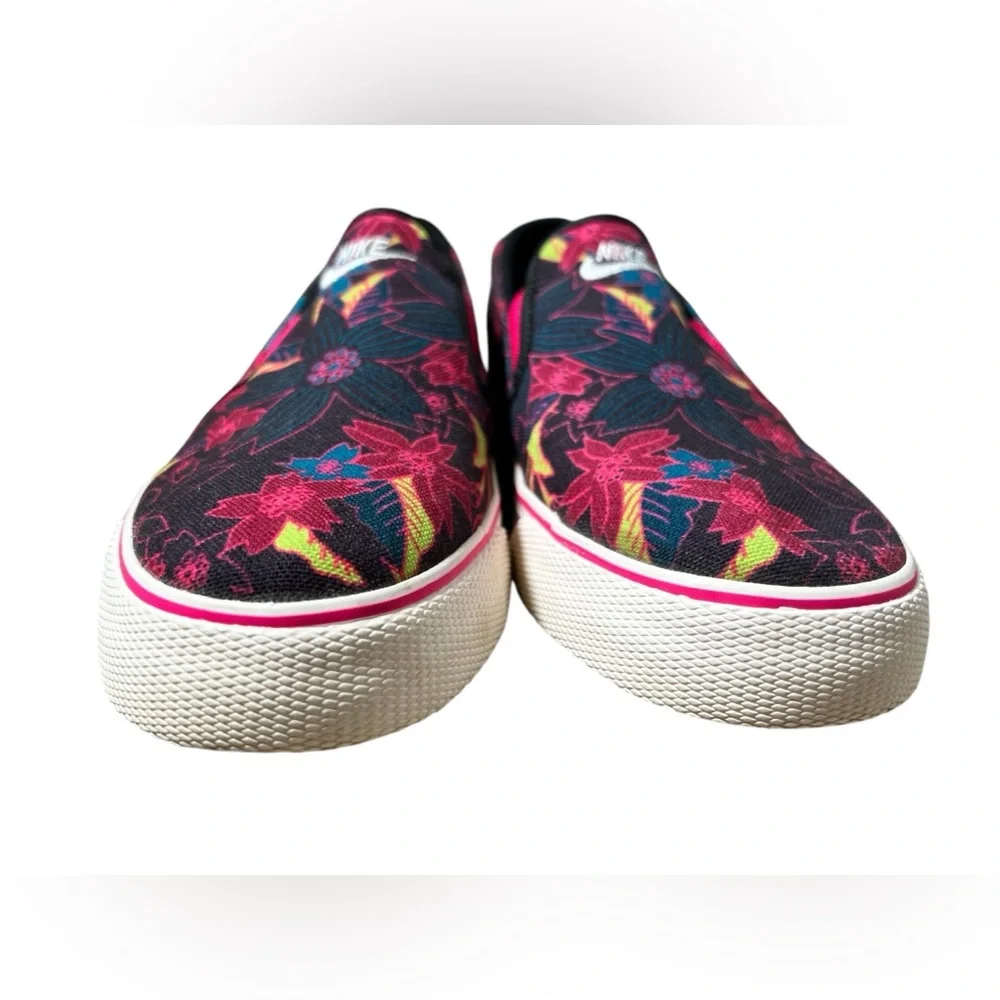Nike Women’s Floral Toki Aloha‎ pack Slip On Canvas shoe sneaker Size 9.5